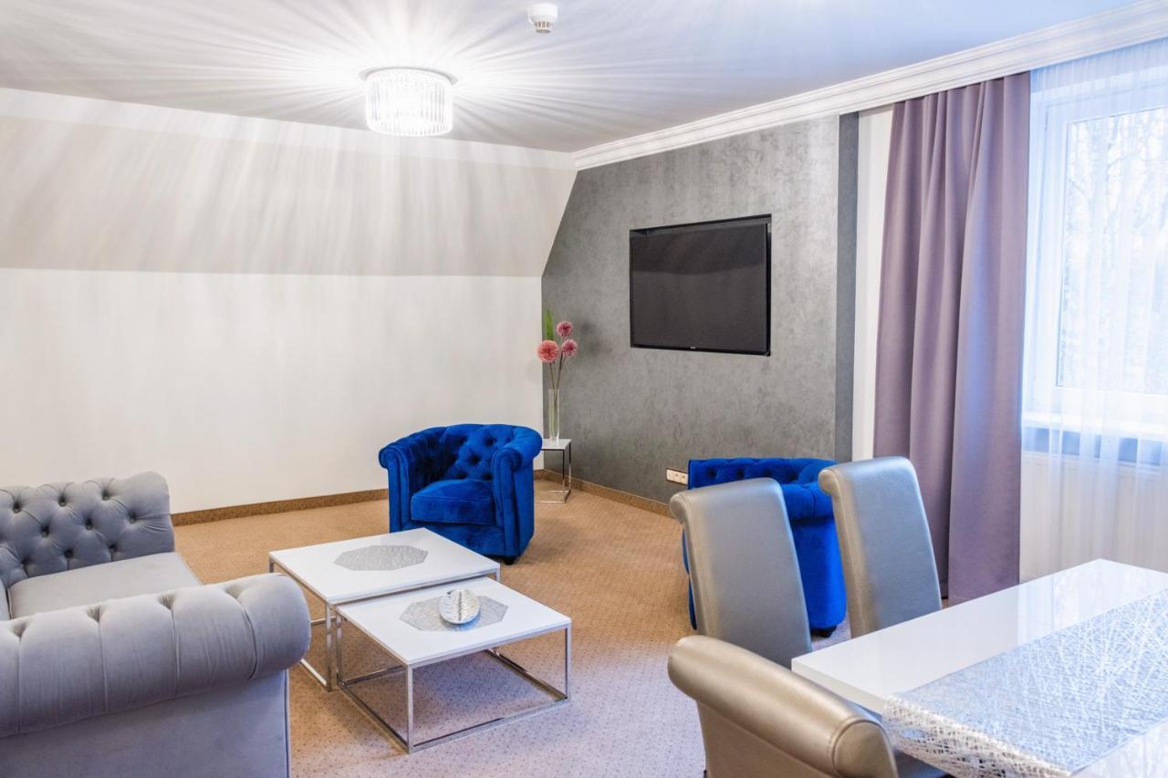Hotel Sylwia Сосніцовіце Екстер'єр фото